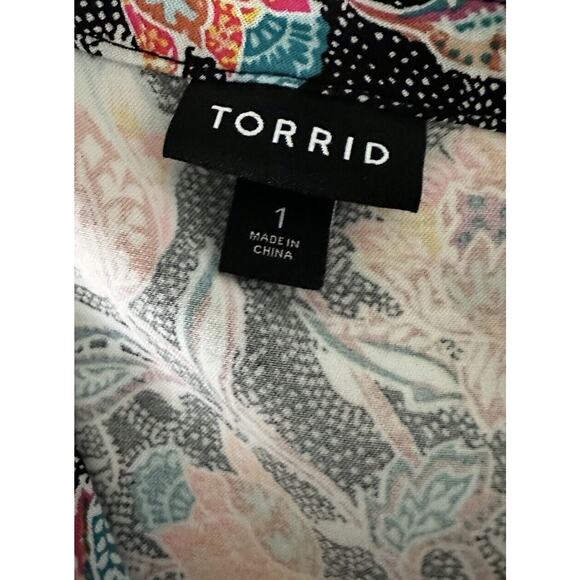 Torrid Black Neon Floral Stretch Challice Lace Up Tunic Top with Pockets Size 1 - Picture 5 of 7